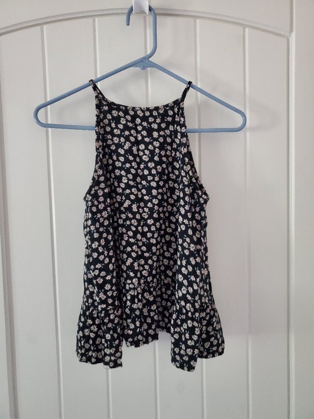 XS Arizona Jean Co Black Floral Tank Top